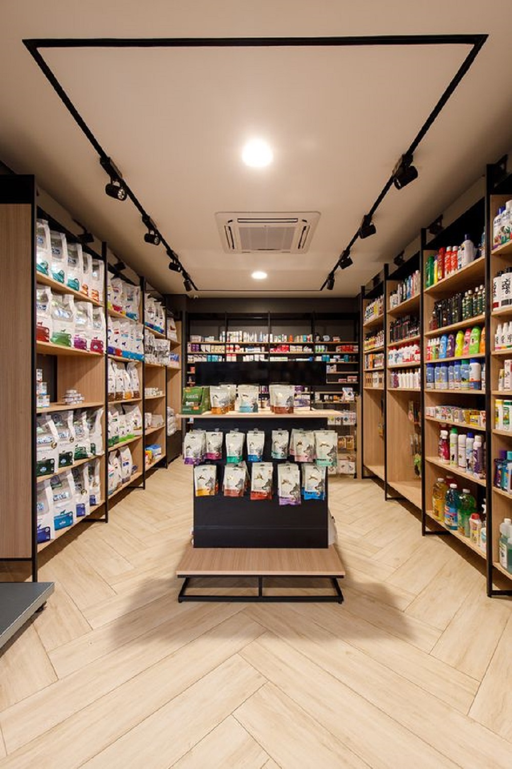 ụ trưng bày sản phẩm